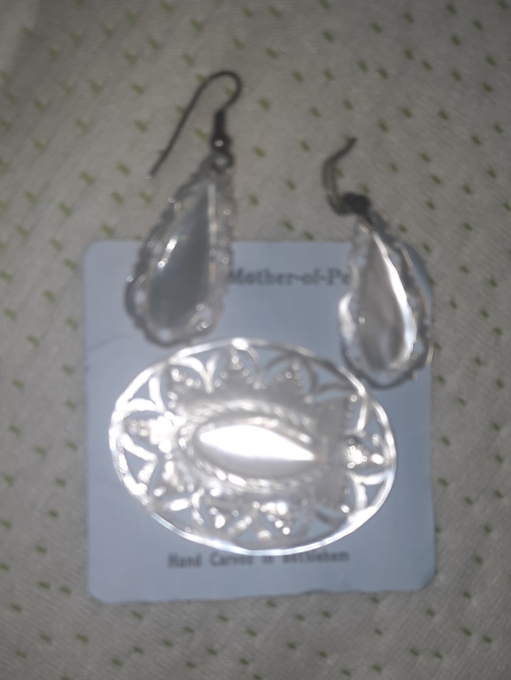 Mother Of Pearl Earrings And Brooch Set
